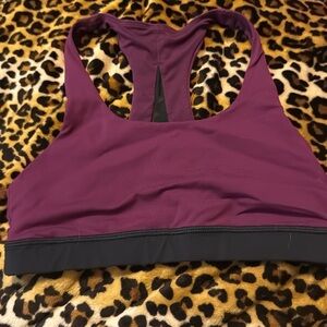 Lululemon women’s Sports Bra